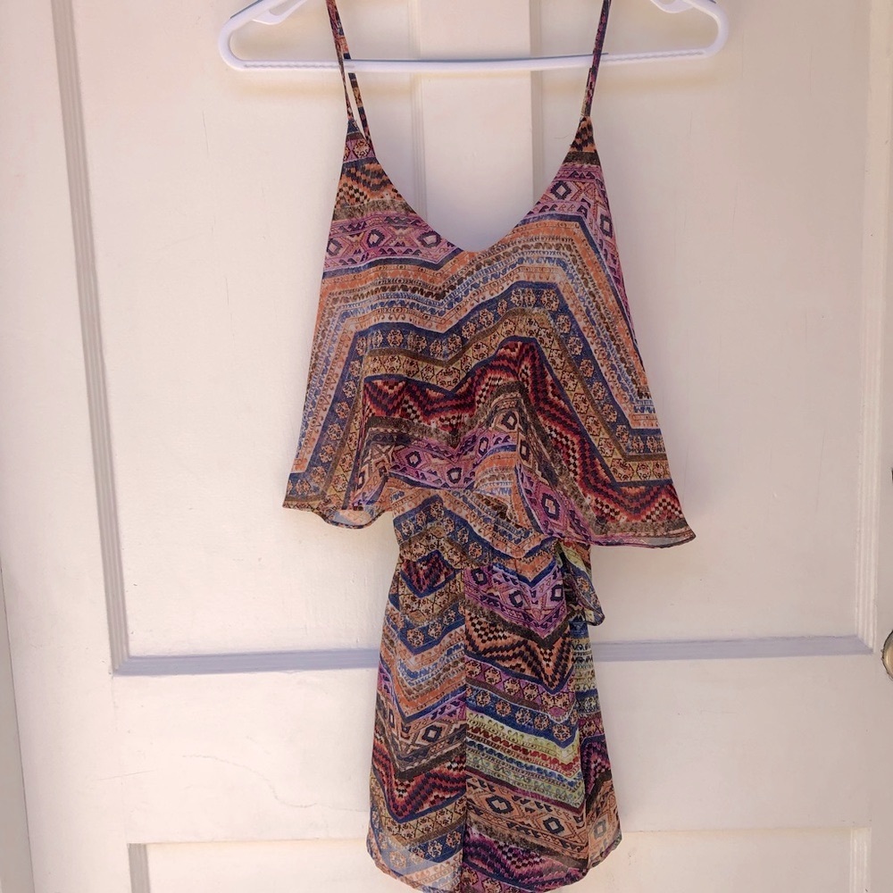 🦄 BACKLESS ROMPER - Picture 2 of 4